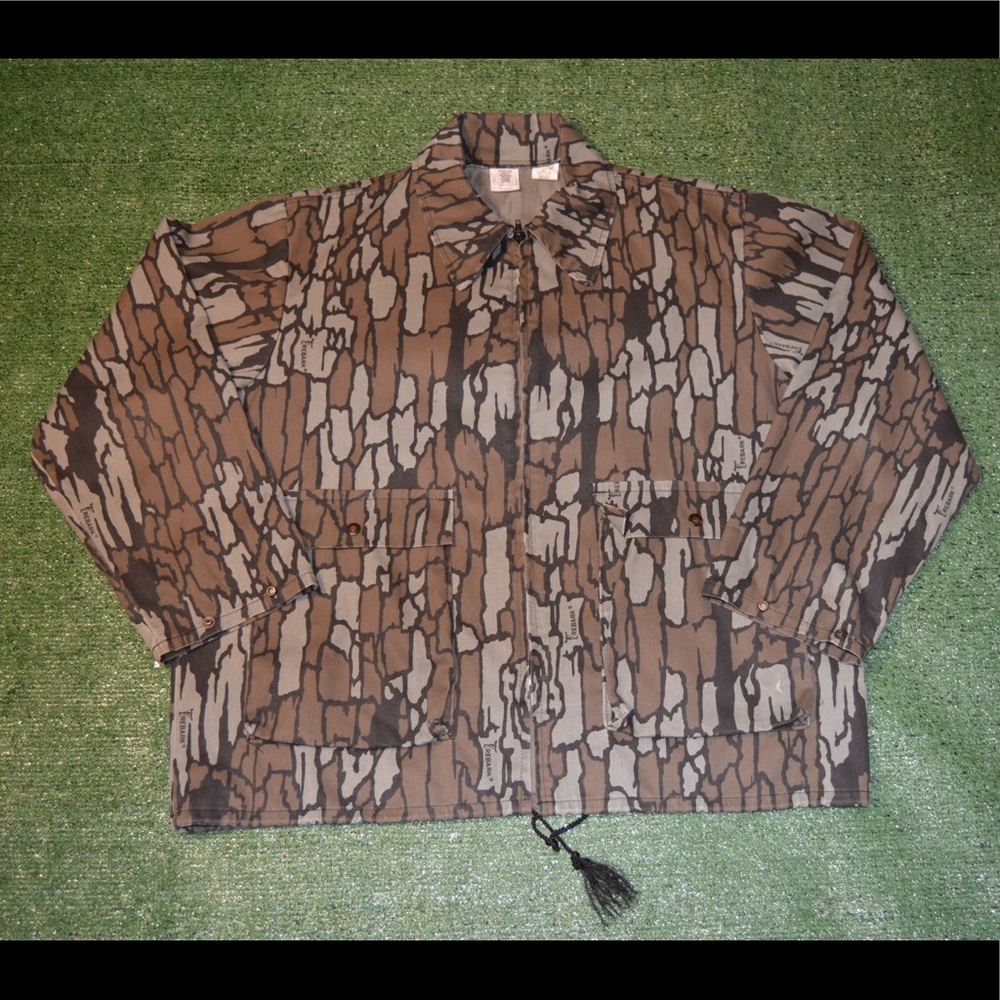 Vintage 80s Trebark Camo Zip Up Jacket!